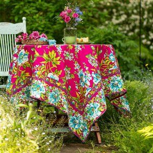 April Cornell Tablecloth Water Lily 54x54 NWT